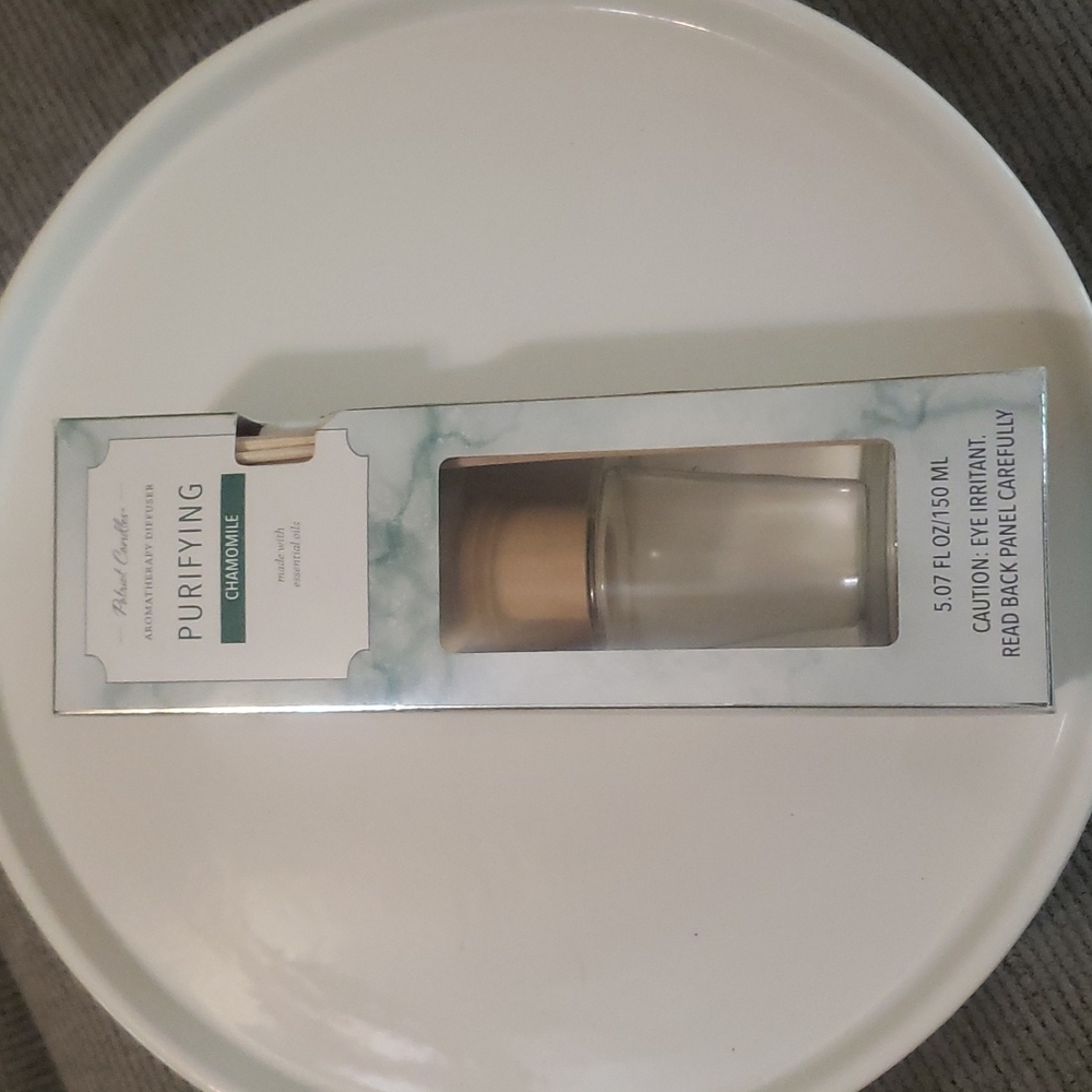 Purifying Chamomile REED Diffuser made with Essential Oils 5.07oz